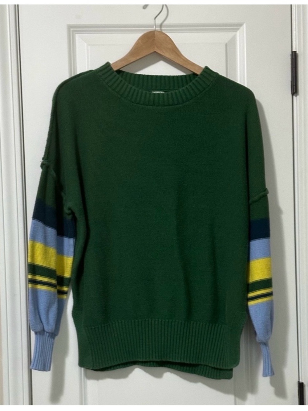 BDG Charlie Pullover Women's
Sweater Size: S